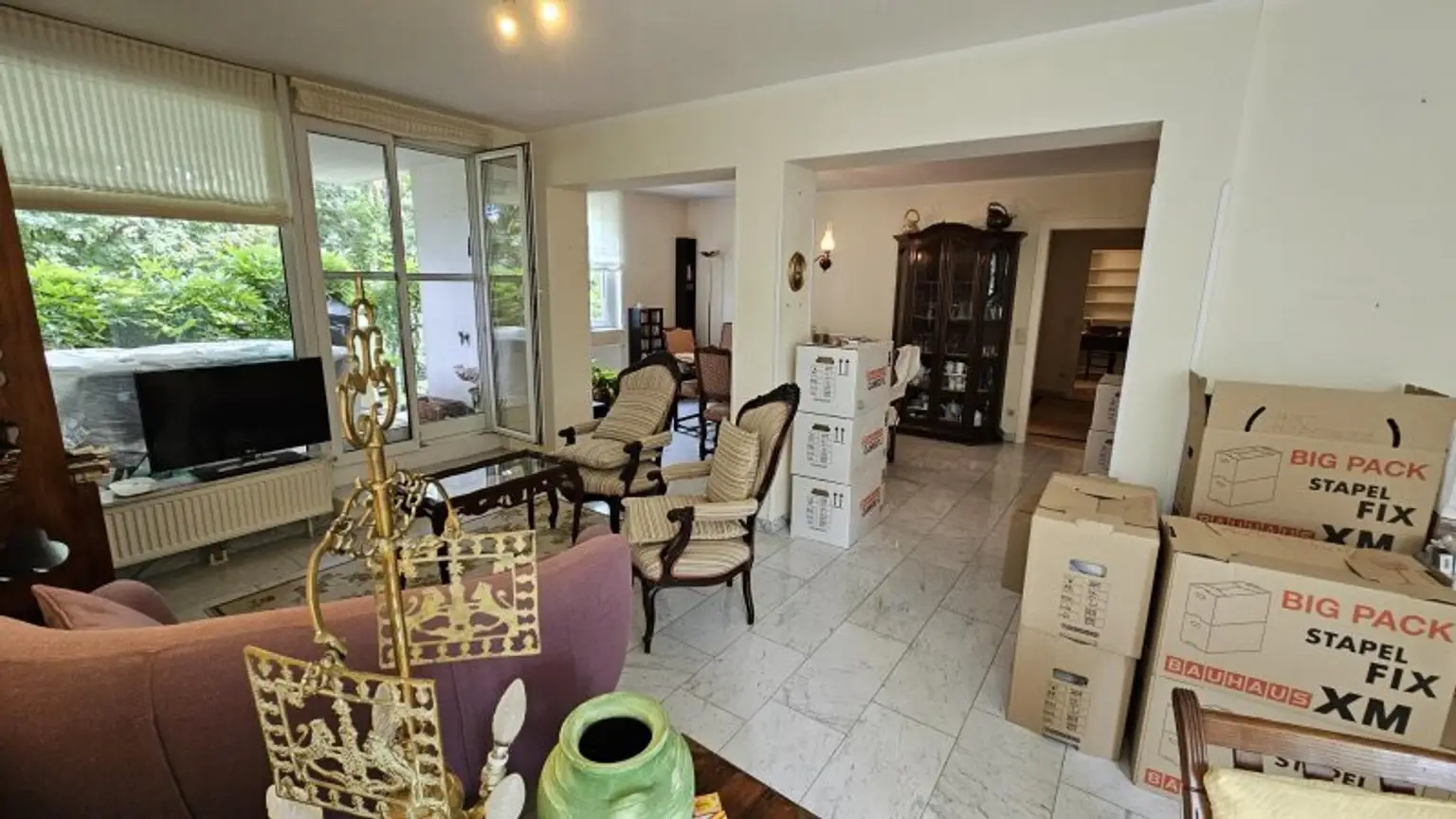 Bestaufgeteilte 99m2 Familienwohnung mit Wintergarten & Balkon ins Grüne! Toplage in Döbling!
