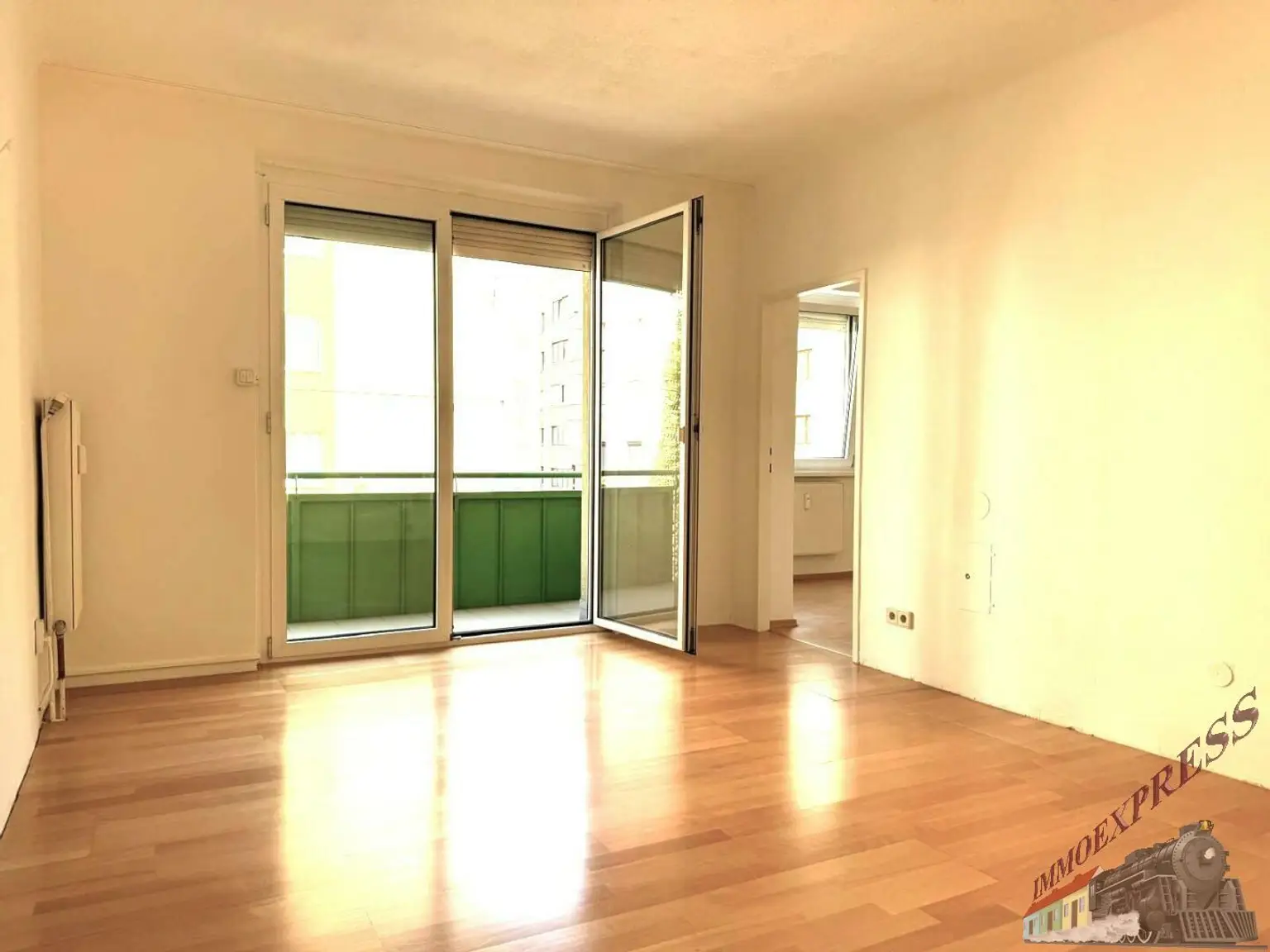 Gut gelegene Eigentumswohnung mit Loggia, in der Inzersdorf Stadt, 10. Bezirk!