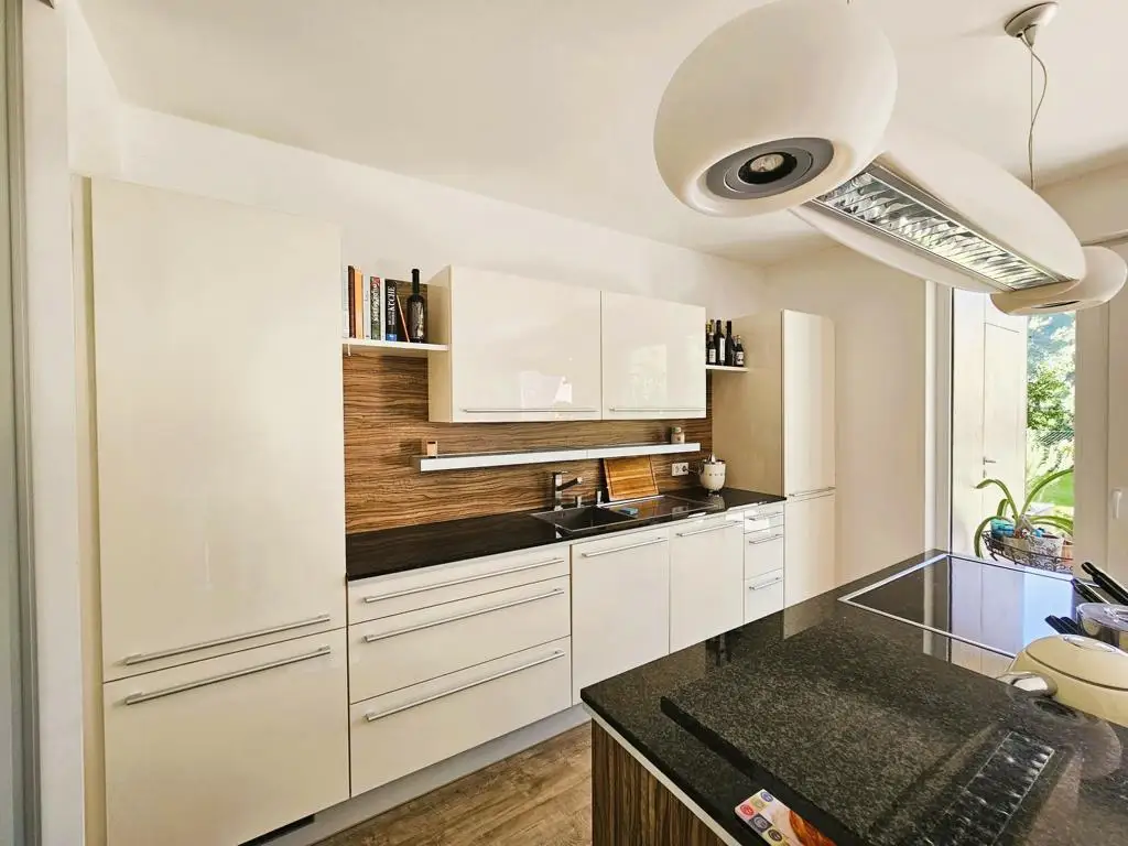 Stilvolle 127m² Gartenwohnung direkt an der Traun
