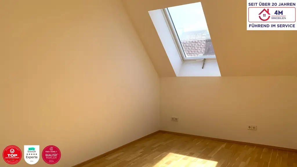 ⛱🏙 Blick auf Stephansdom: Ruheoase über den Dächern des 5. Bezirks 🏙⛱