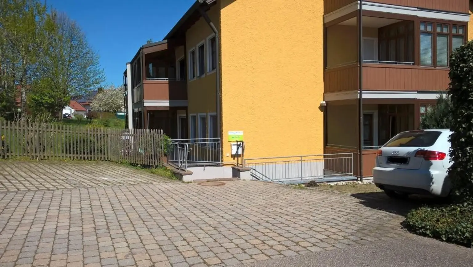 Souterrainwohnung in gepflegter Wohnanlage
