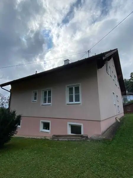 Werthaltiges Haus in idyllischer Ortsrandsiedlung