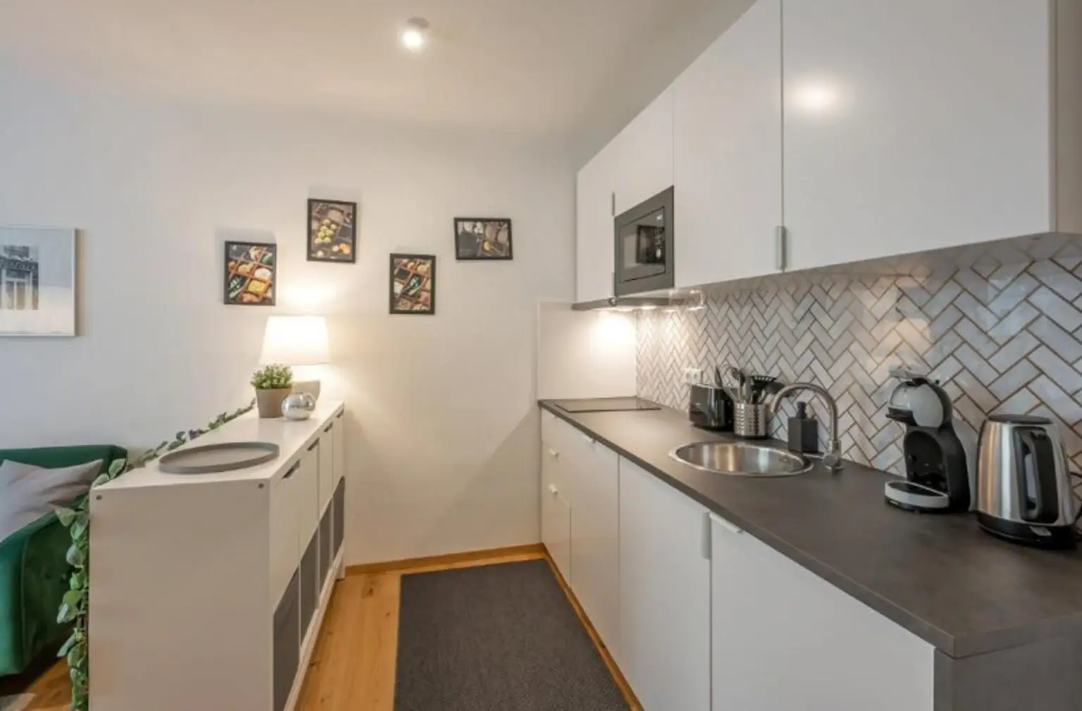 Top-sanierte 3-Zimmer-Wohnung beim Rudolfsplatz – sofort bezugsfertig!