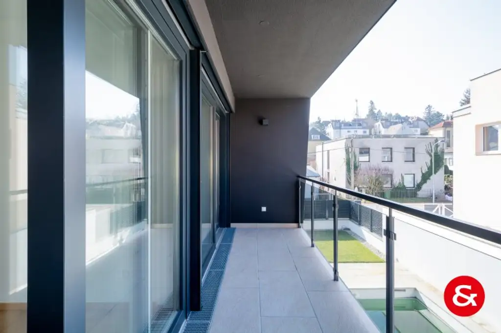 Modernes, klar gestaltetes Einfamilienhaus mit viel Platz und Technik!