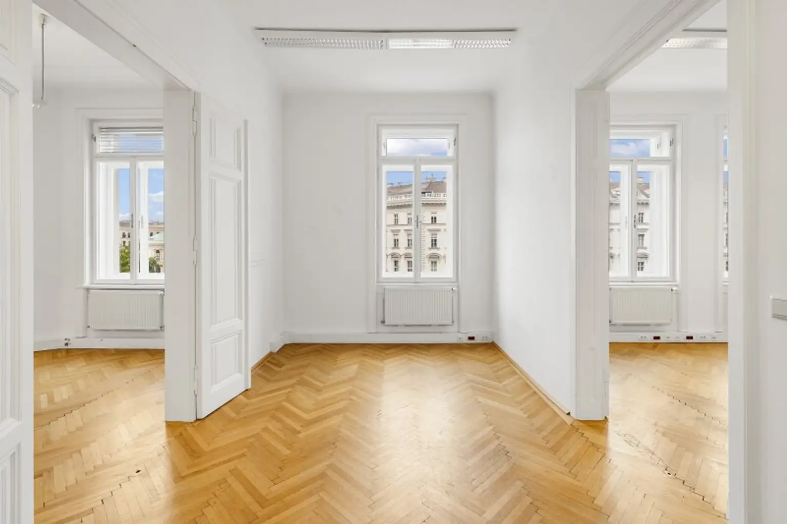 Modernes Büro im Stilaltbau direkt beim Schwarzenbergplatz/Karlsplatz ZU VERMIETEN