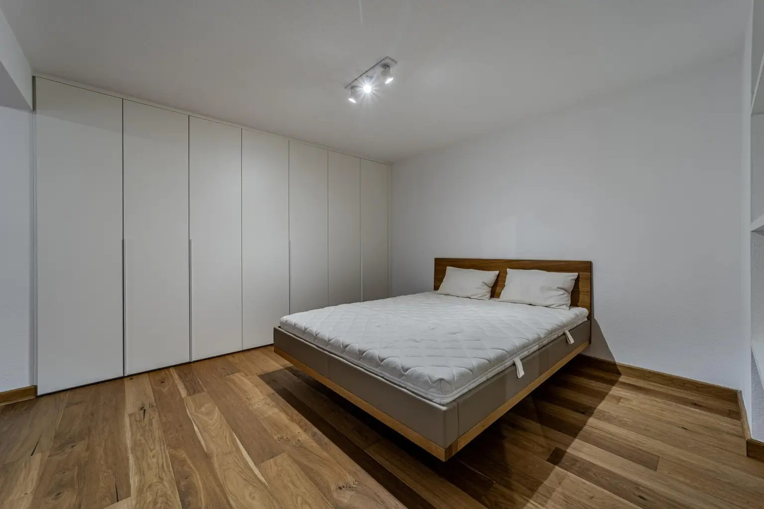 Schicke, exklusive Gartenwohnung in ruhiger Sonnenlage