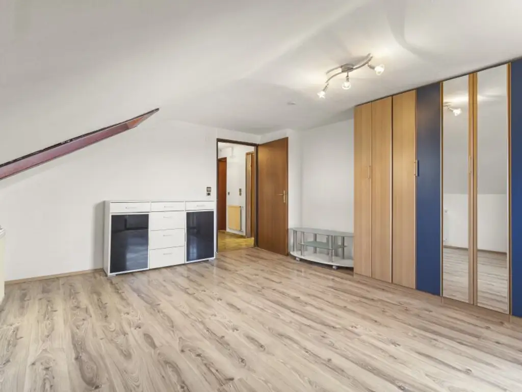 Zweifamilienwohnhaus mit 200m² in Waidmannsdorf in Aussichtslage - Karawankenblickstraße