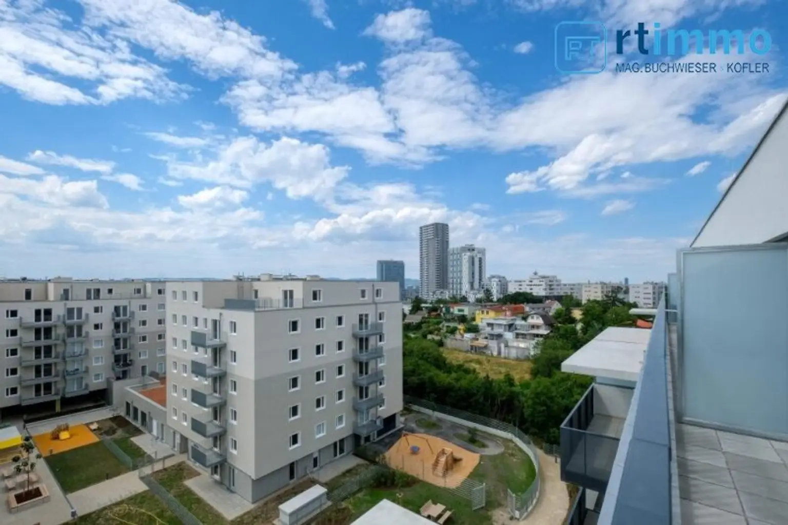 Einzigartiges Penthouse mit Traumterrasse, Fernblick und Klimaanlage
