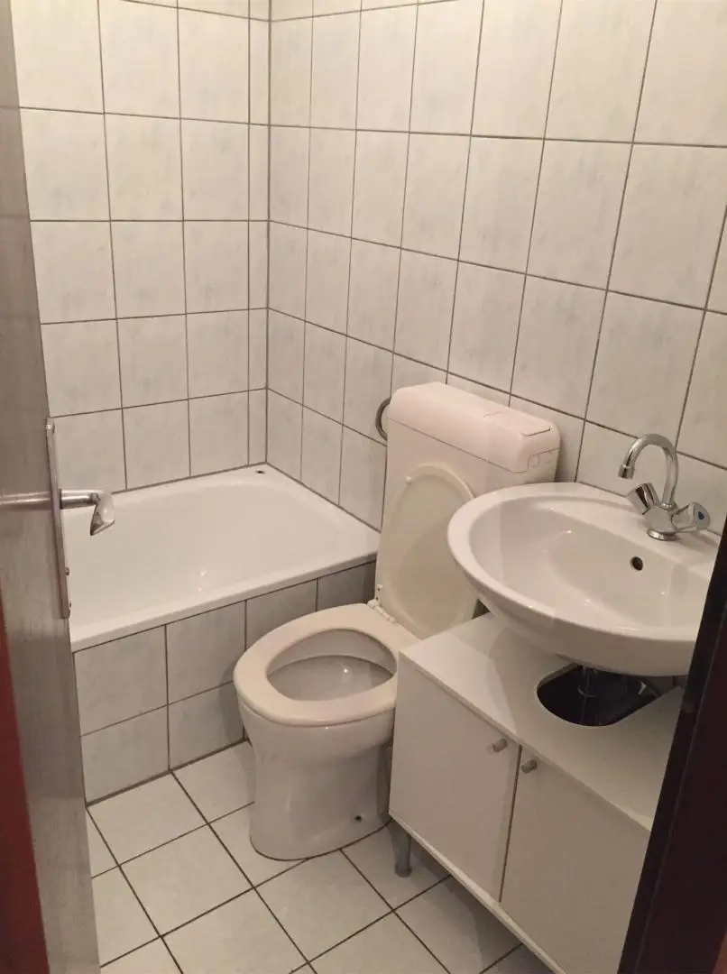 PERFEKTE SINGLEWOHNUNG/ U4 FRIEDENSBRÜCKE