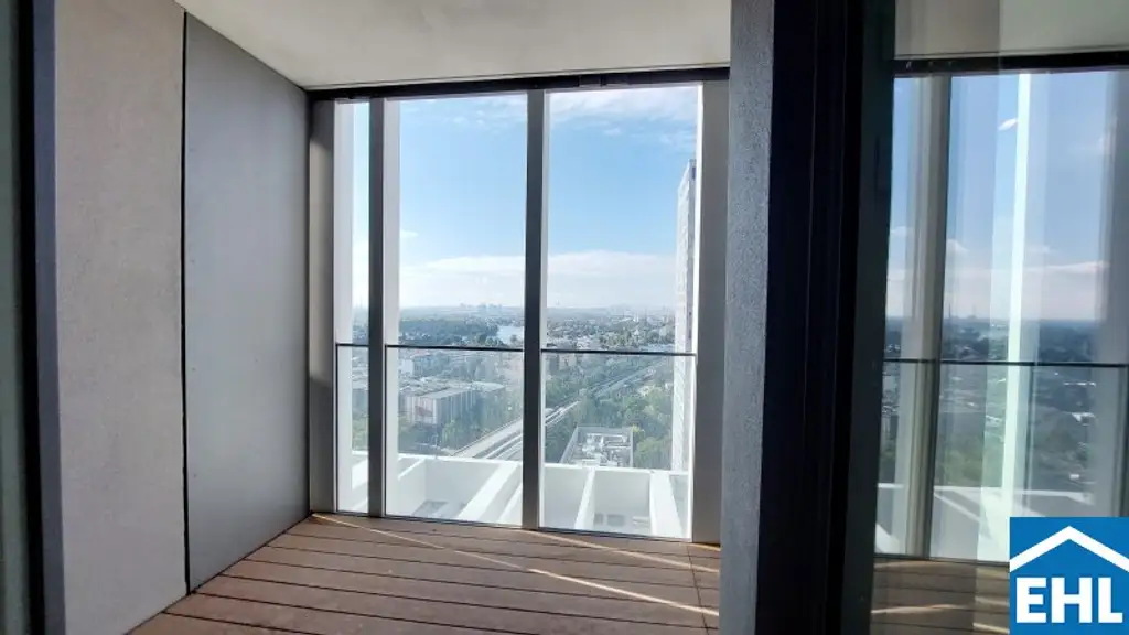 Erstbezug im VIENNA TWENTYTWO bei der U1 *Rooftop-Pool inklusive*