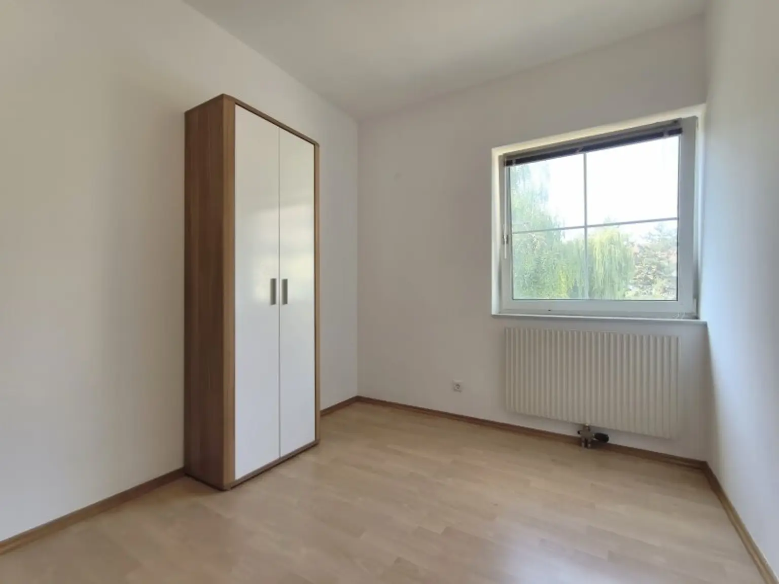 Geräumige 3-Zimmer-Wohnung mit Loggia in ruhiger, grüner Lage - Perfekte Raumaufteilung - Neue Küche!