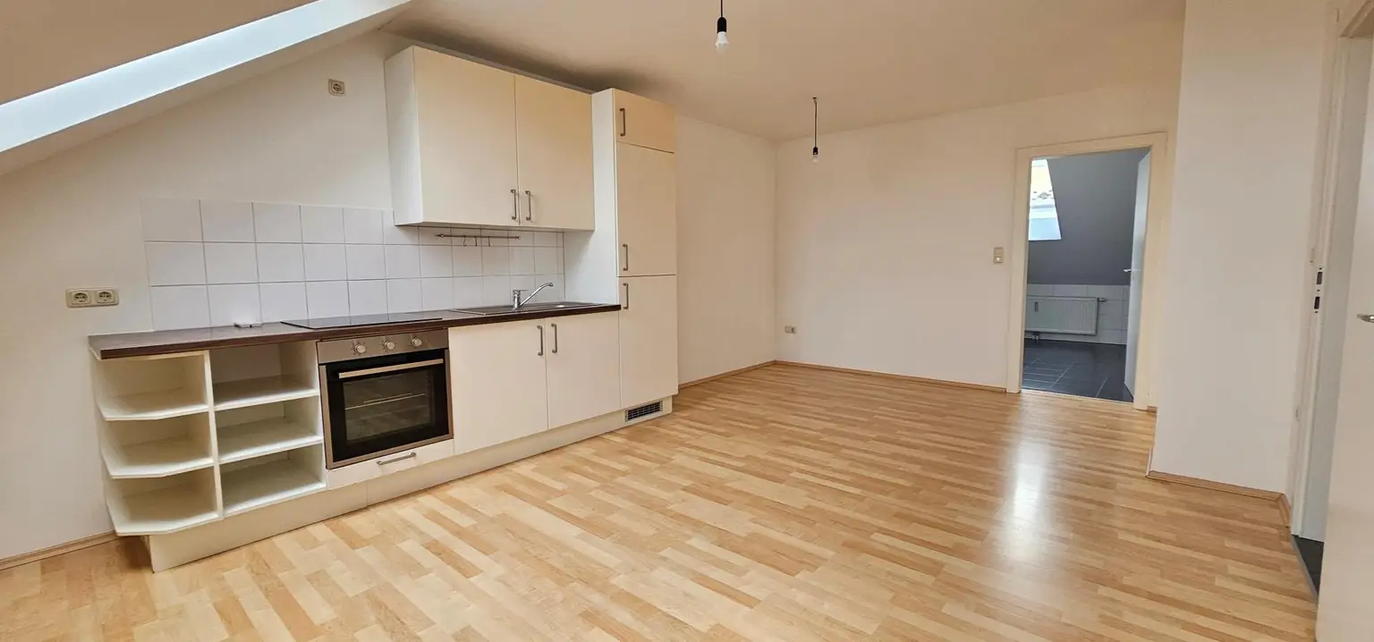 Günstige Dachgeschosswohnung im Ennser Bahnhofsgebiet
