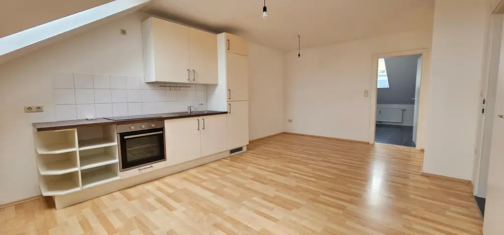 Günstige Dachgeschosswohnung im Ennser Bahnhofsgebiet