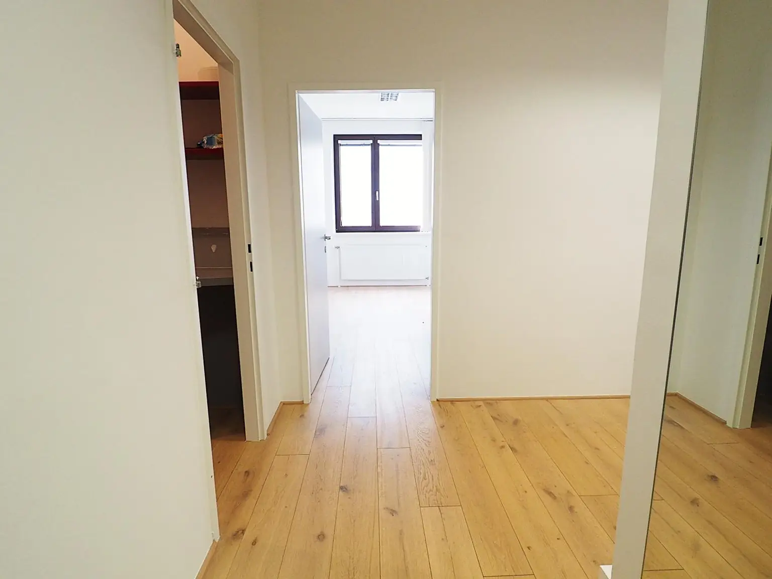 AUSGEZEICHNETE INFRASTRUKTUR - SCHÖNE VERMIETETE 3-ZIMMER-WOHNUNG MIT IDYLLISCHEM GEMEINSCHAFTSGARTEN