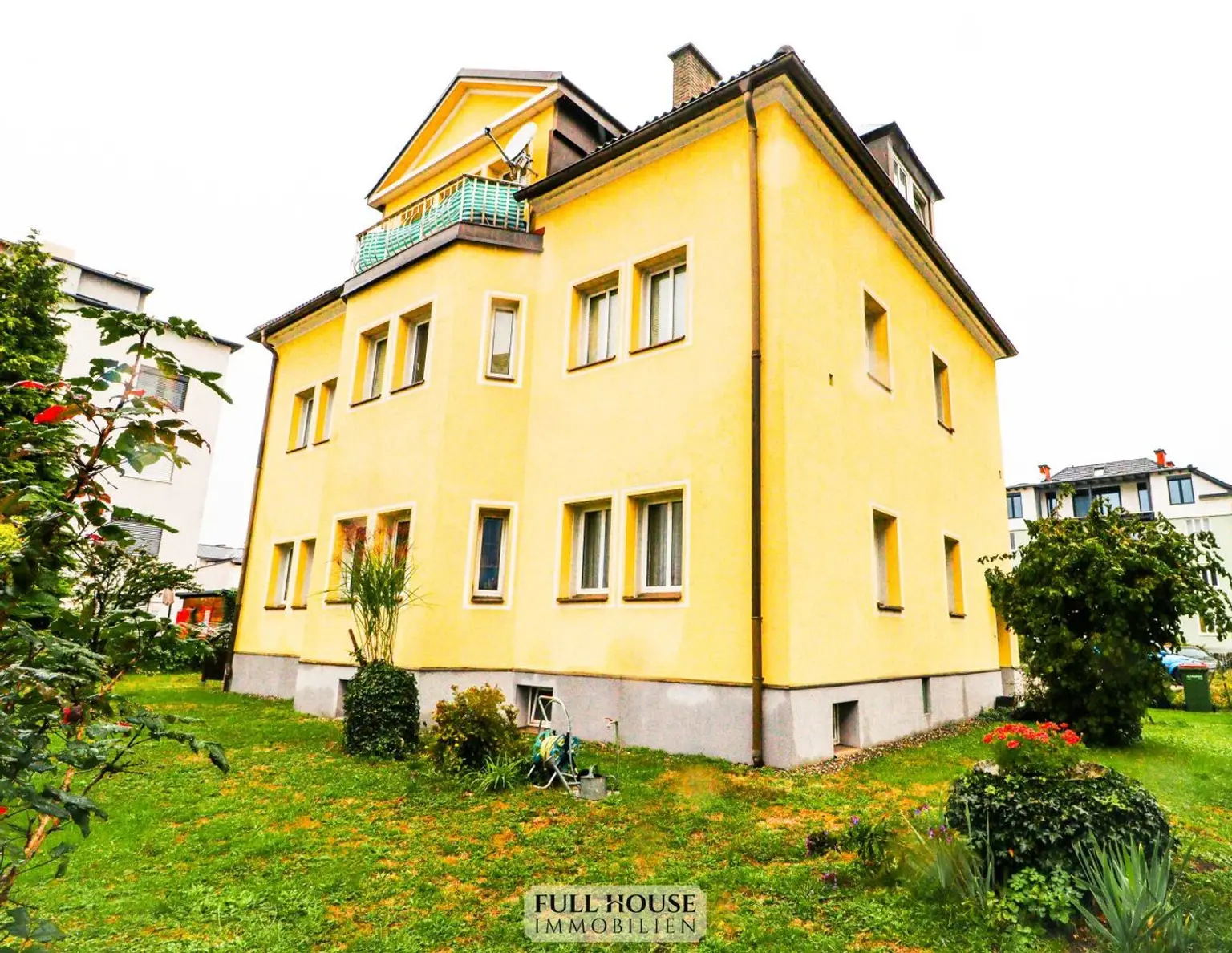 Mehrparteienhaus mit 3 Einheiten, großem Garten und Keller in Villach