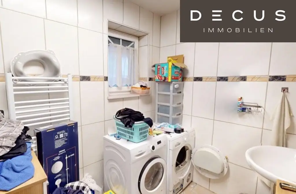 TRAUMHAFTES EINFAMILIENHAUS MIT MIT WOHNKÜCHE, 4 SCHLAFZIMMERN UND GROSSEM GARTEN