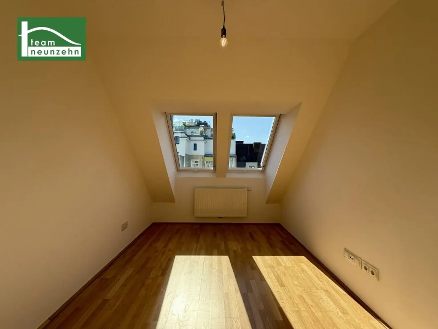 Exklusive Dachgeschoss-Residenz mit zwei Terrassen in begehrter Innenhofruhelage. - WOHNTRAUM