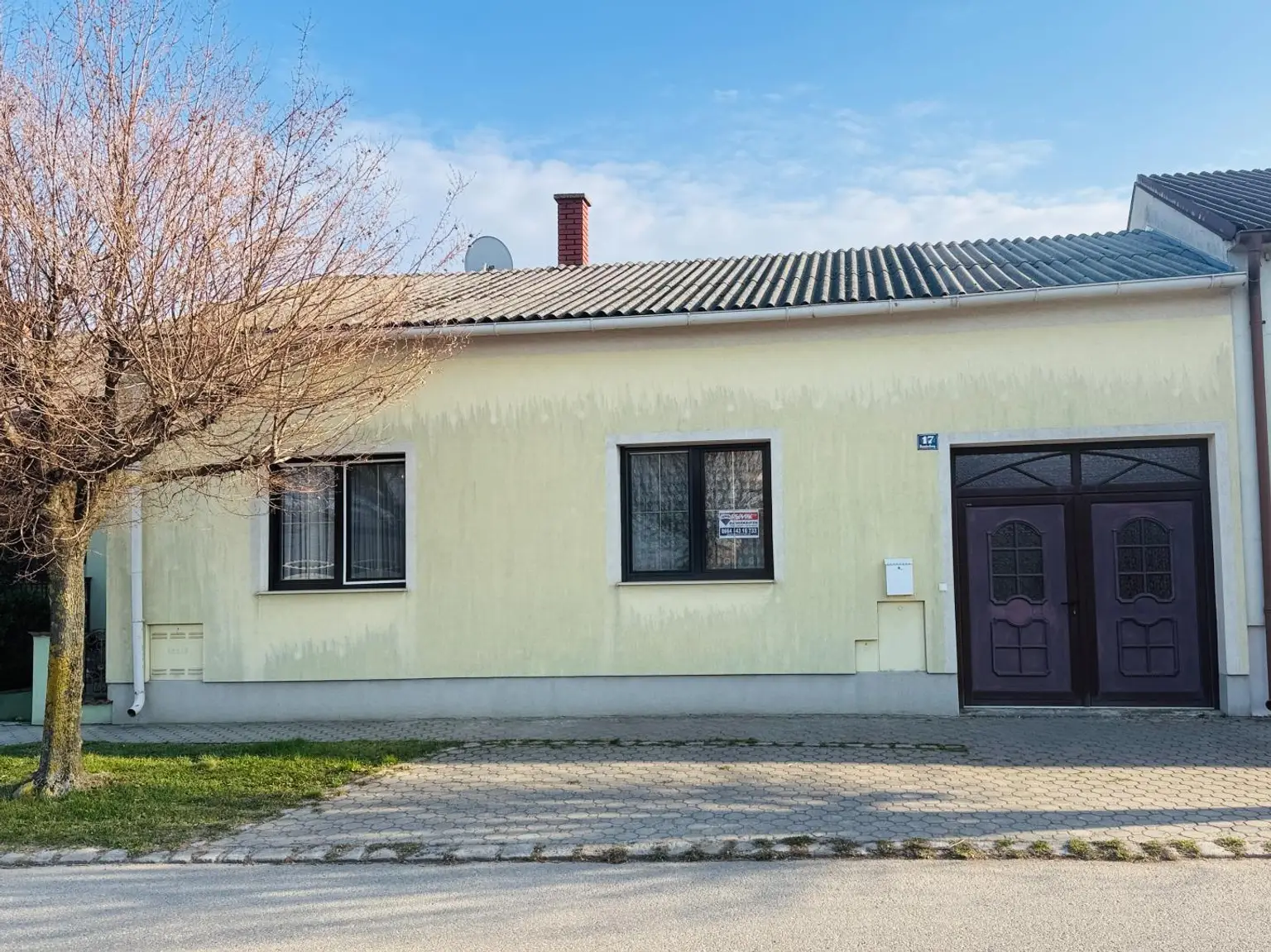 Ansicht von der Strasse