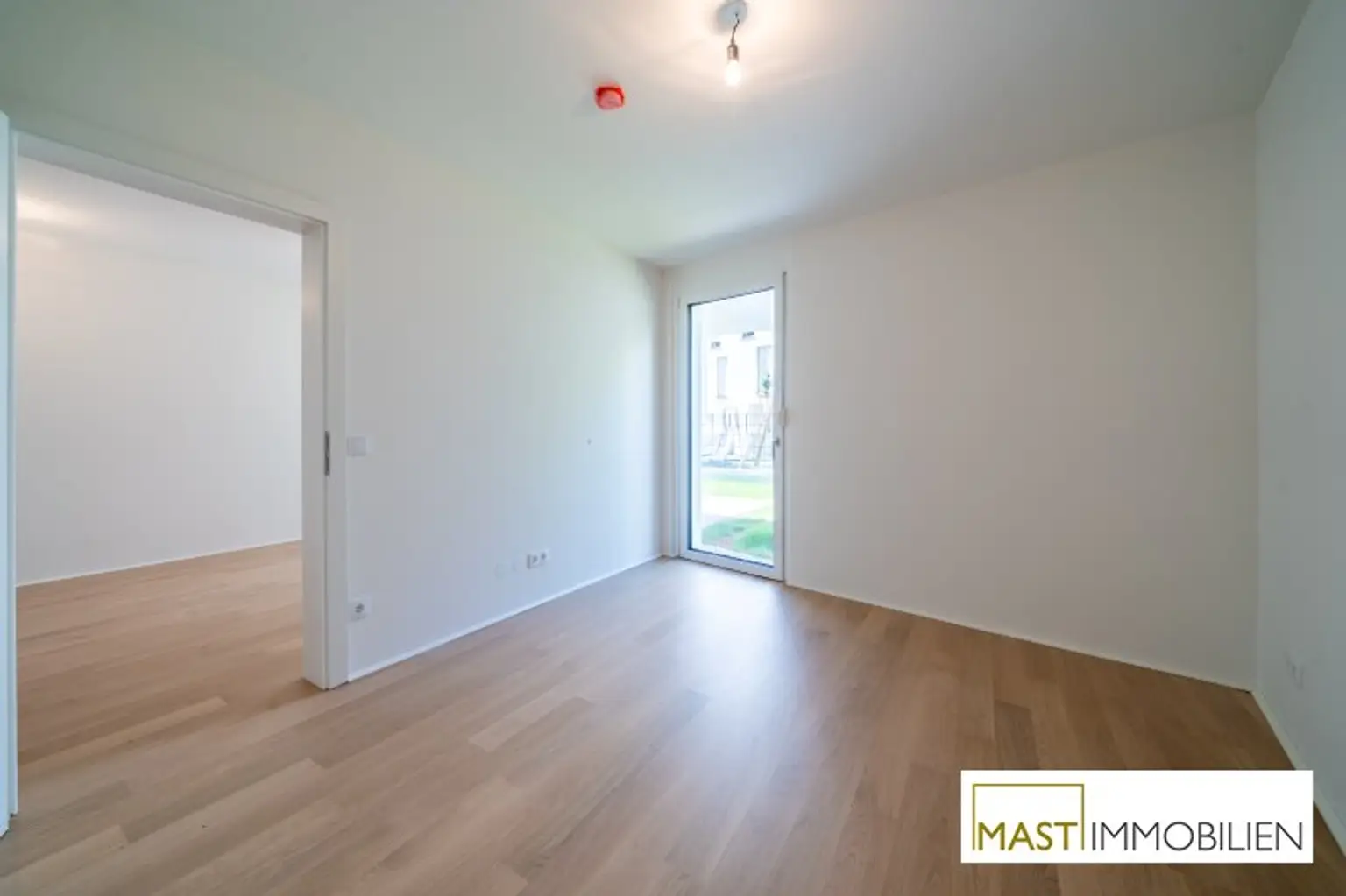 Koffer packen & einziehen: Provisionsfreie 2-Zimmer Gartenwohnung beim Kagraner Platz