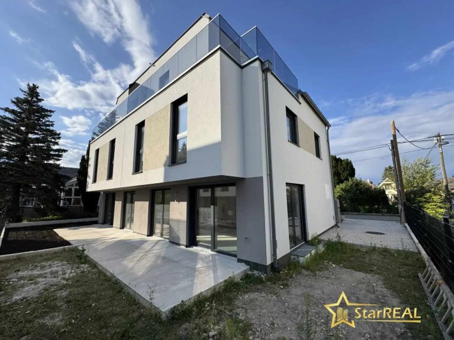 AKTIONSPREIS! HOLZ-Alu-FENSTER, KAMIN, KLIMAVORBEREITUNG. ZIEGELHAUS MIT KELLER. PROVISIONSFREI für den Käufer.