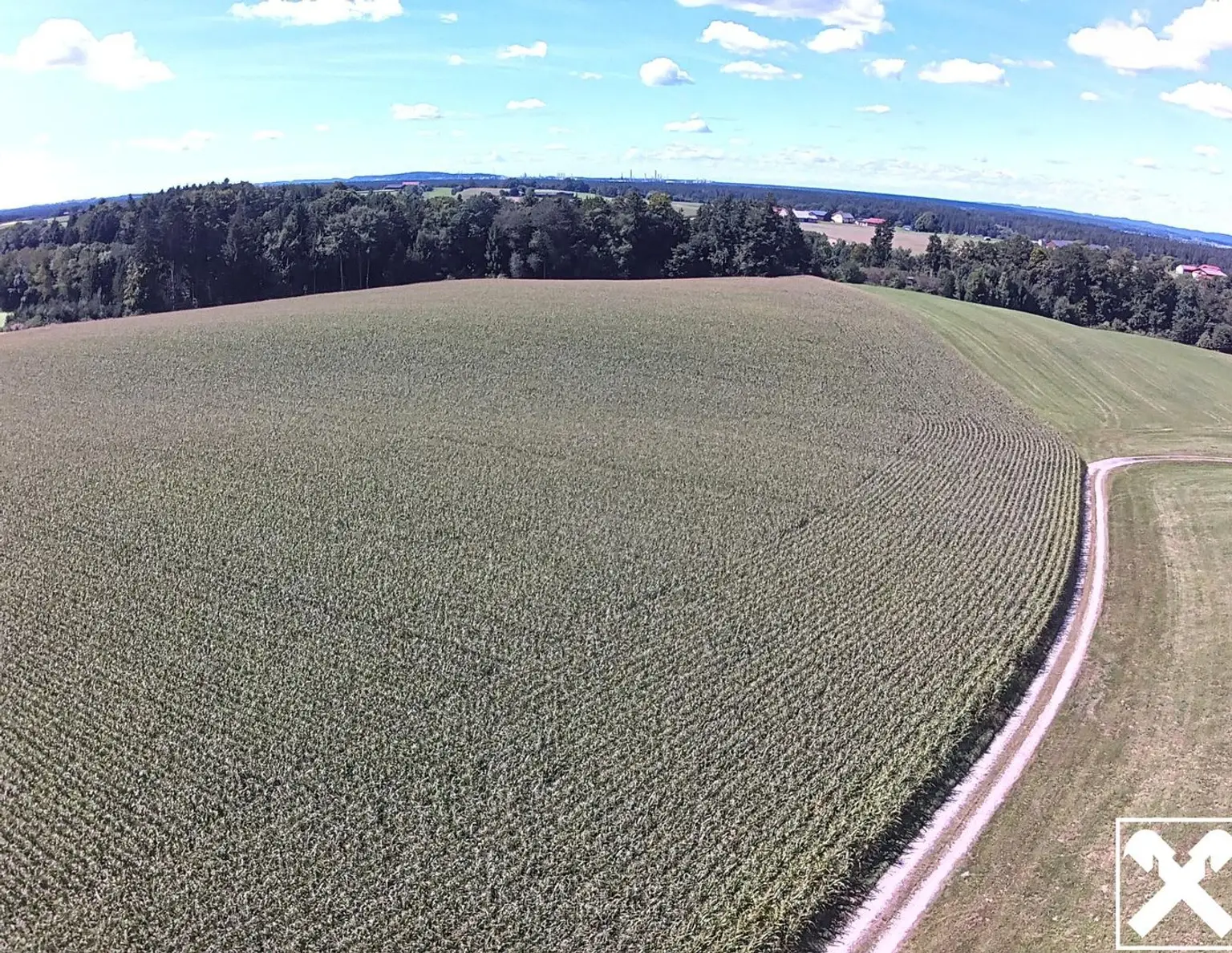 Große Ackerfläche mit guter Anbindung