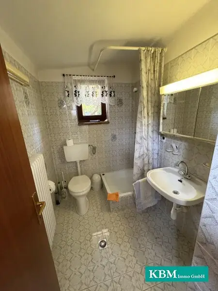 Endlich Zuhause: Wo Platz auf Lebensqualität trifft! - Haus mit 10 Zimmern, Garage und 5 Bädern