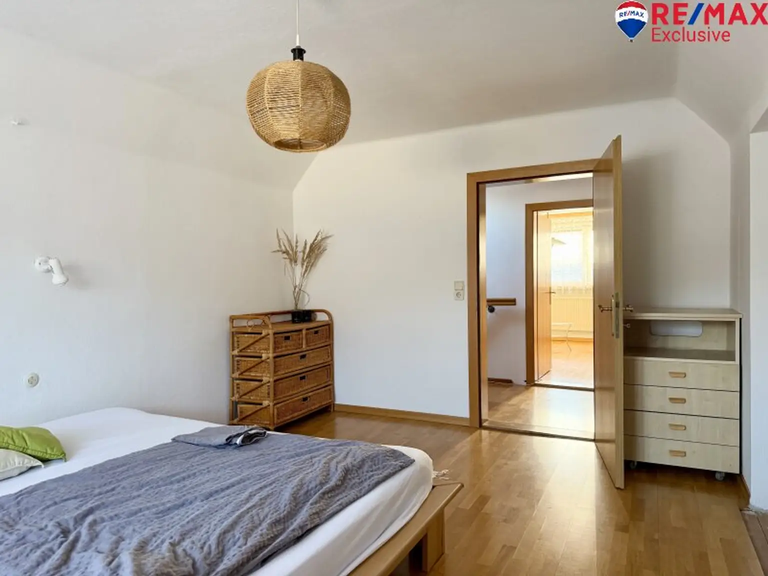 Gartenliebe -  Charmantes Einfamilienhaus mit ca. 99,10 m² Wfl. auf 1.027 m² Grund!