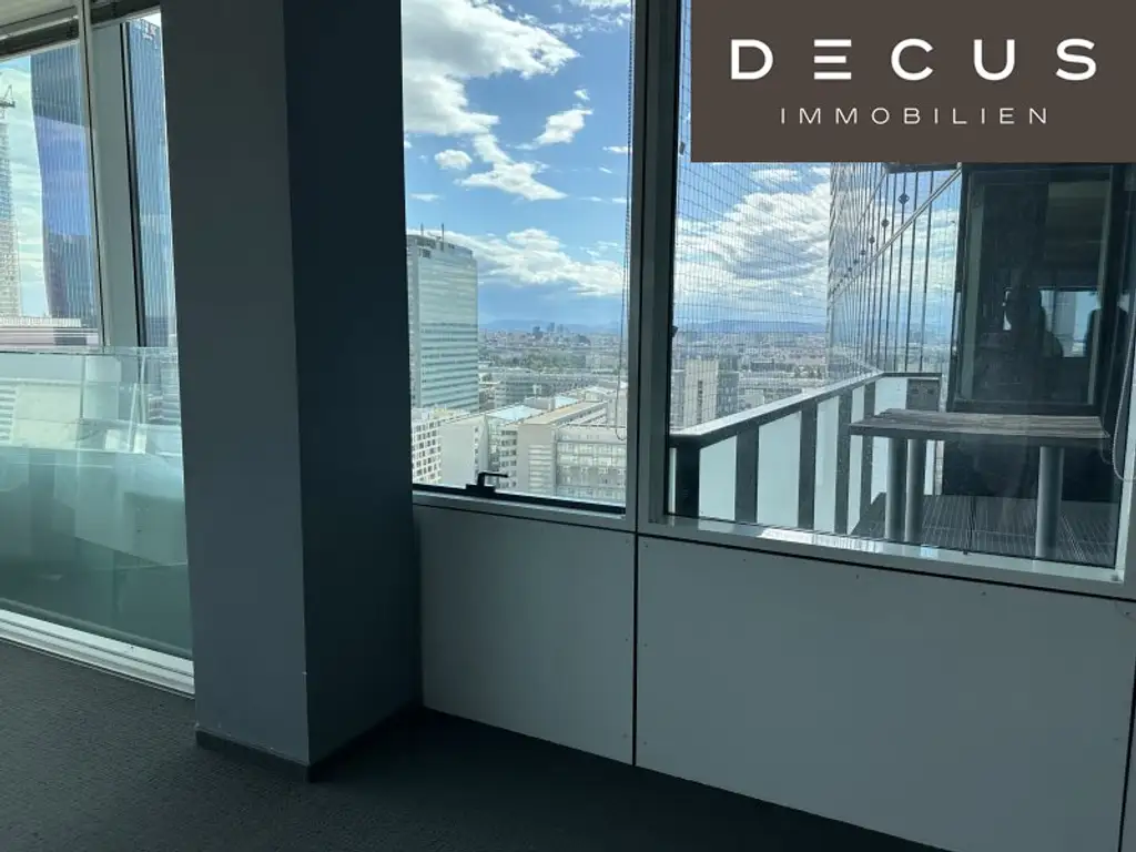 + + + BÜROS MIT AUSBLICK + + + IM SATURN TOWER + + +
