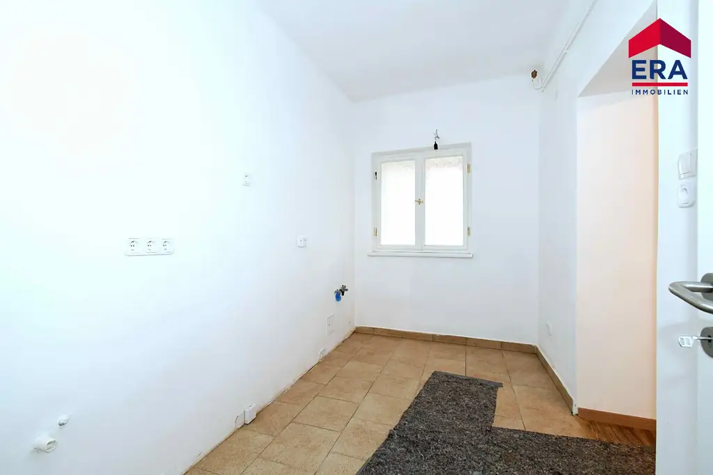 Sanierter Bauernhof mit zwei Wohnungen und großem Grundstück –ideal für Pferdeliebhaber und Familien