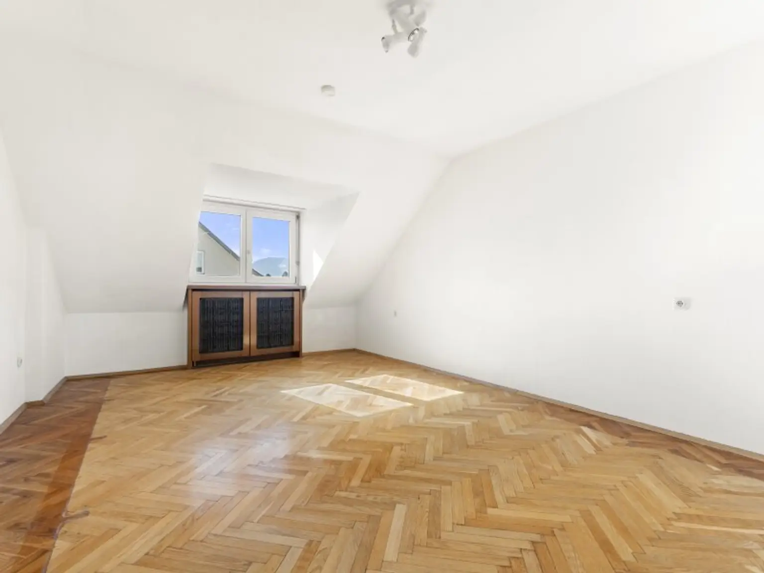 Nette 3 Zimmer Wohnung 68,14m²  in der Florian-Gröger-Straße - Nähe Messe und Stadtzentrum