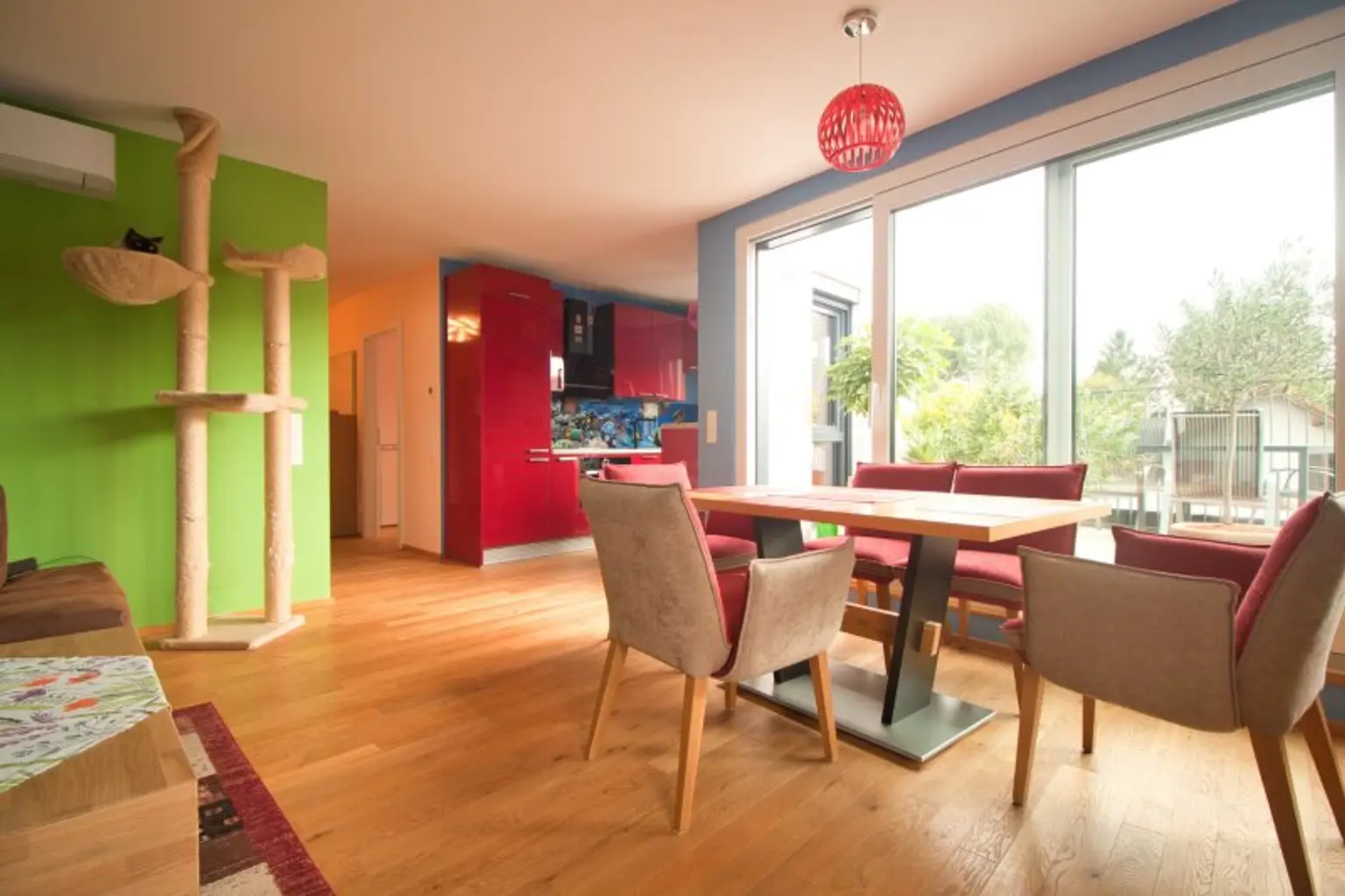 Exklusive 4-Zimmer Dachgeschosswohnung | private 39 m² Dachterrasse & Terrasse auf Wohnebene | Klimaanlage