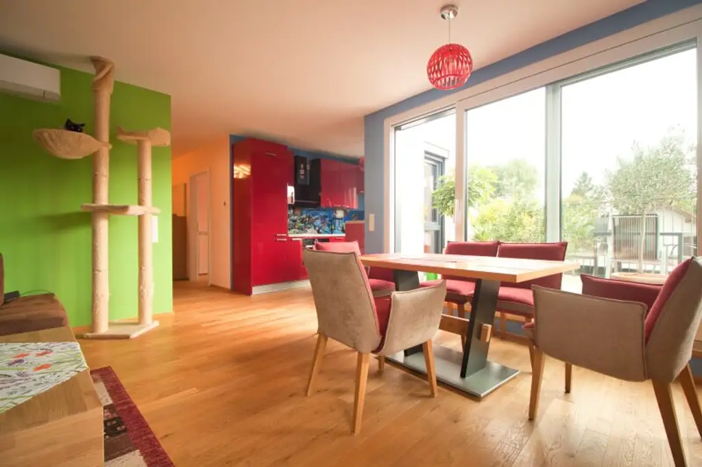 Exklusive 4-Zimmer Dachgeschosswohnung | private 39 m² Dachterrasse & Terrasse auf Wohnebene | Klimaanlage