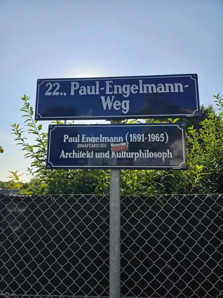 grüne Ruhelage, großer Balkon, sehr angenehme Wohngegend