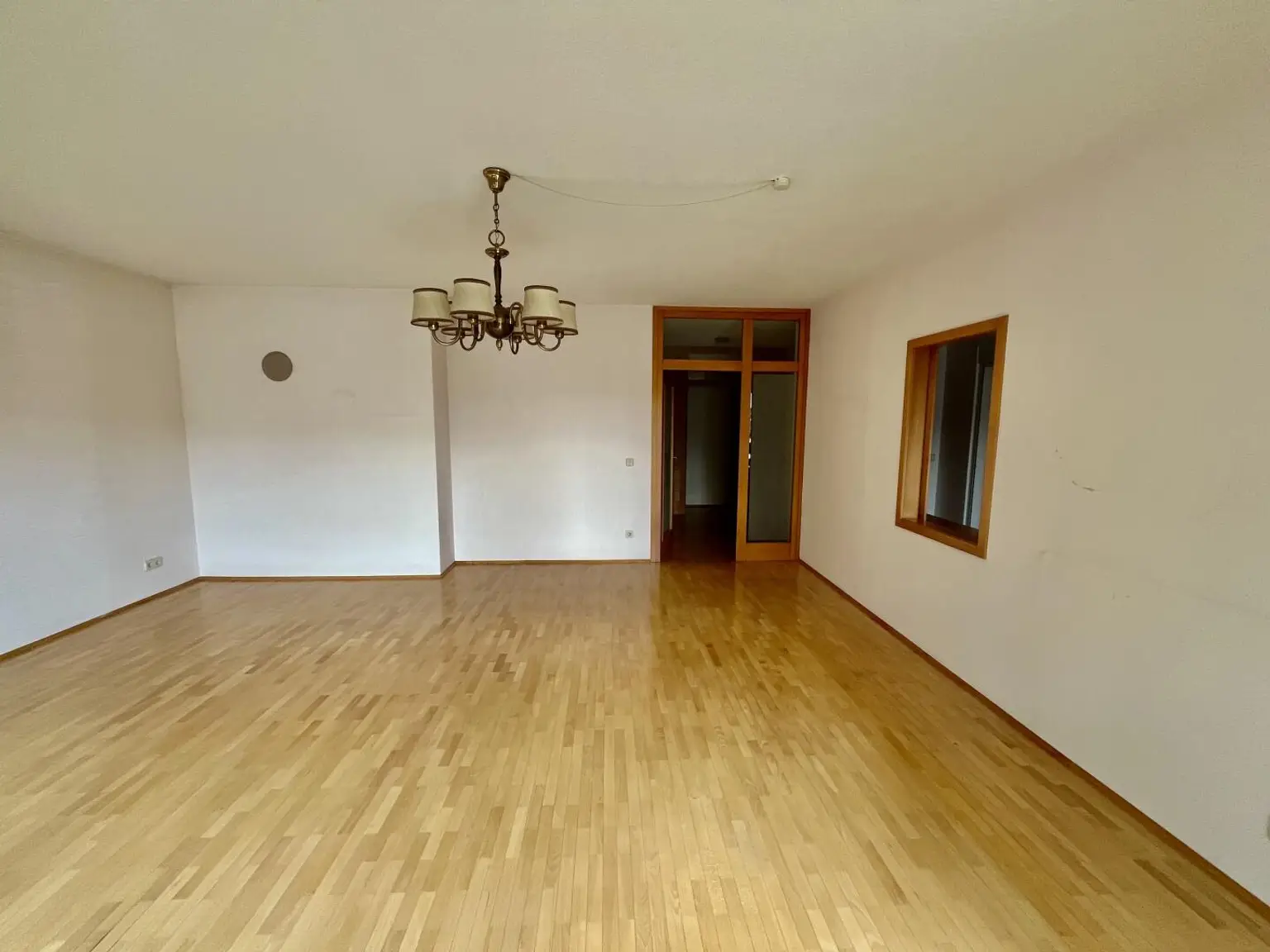 TOP LAGE GEIDORF: Barrierefreie 4 Zimmer Wohnung mit Balkon + Tiefgarage