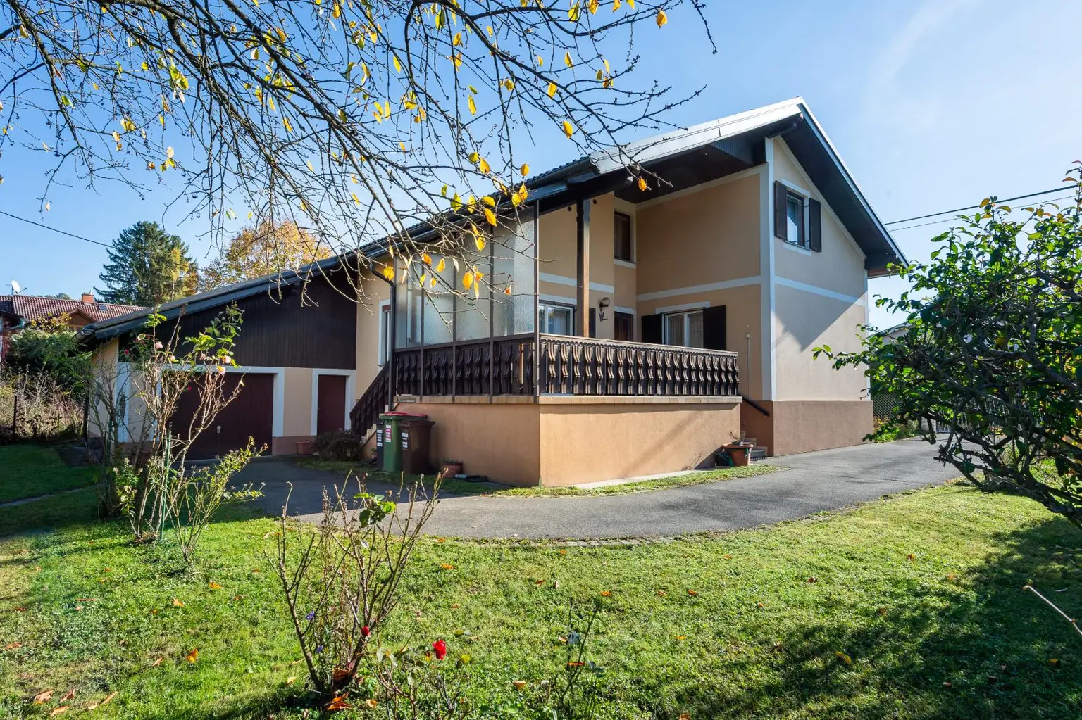 Einfamilienhaus mit wunderschönem Grundstück in ruhiger Lage