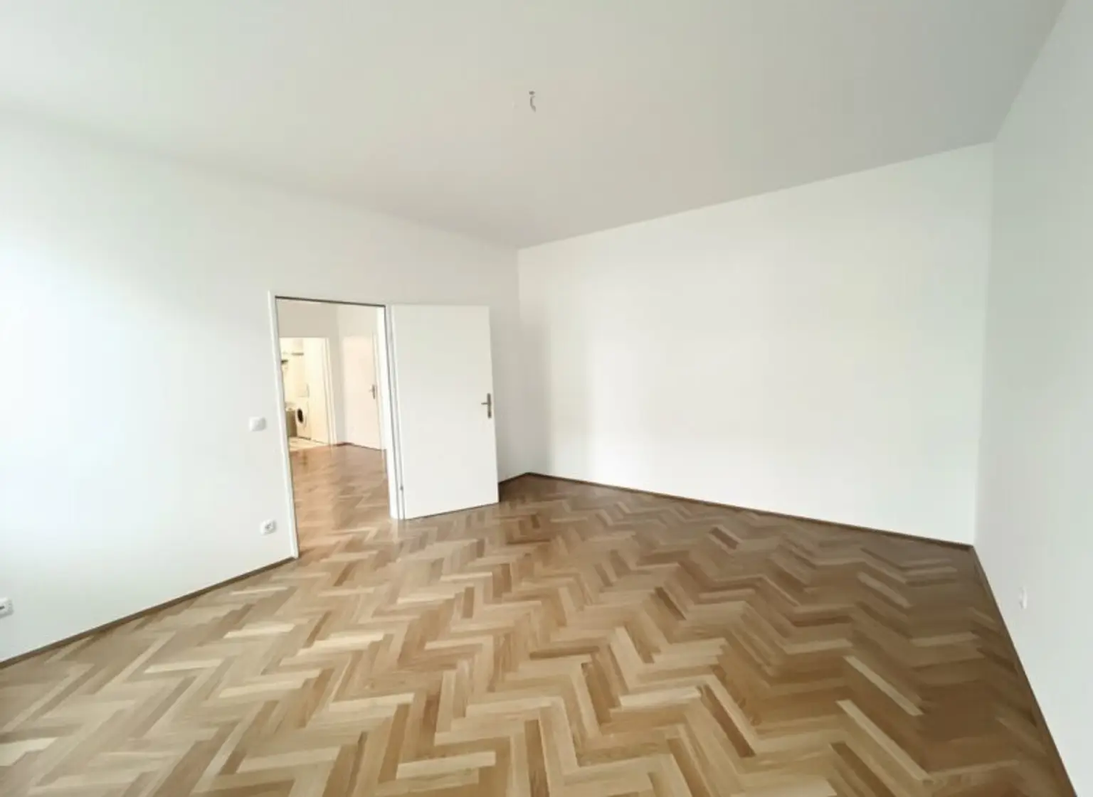 Helle 2-Zimmer-Altbauwohnung mit klassischem Flair im 16. Bezirk