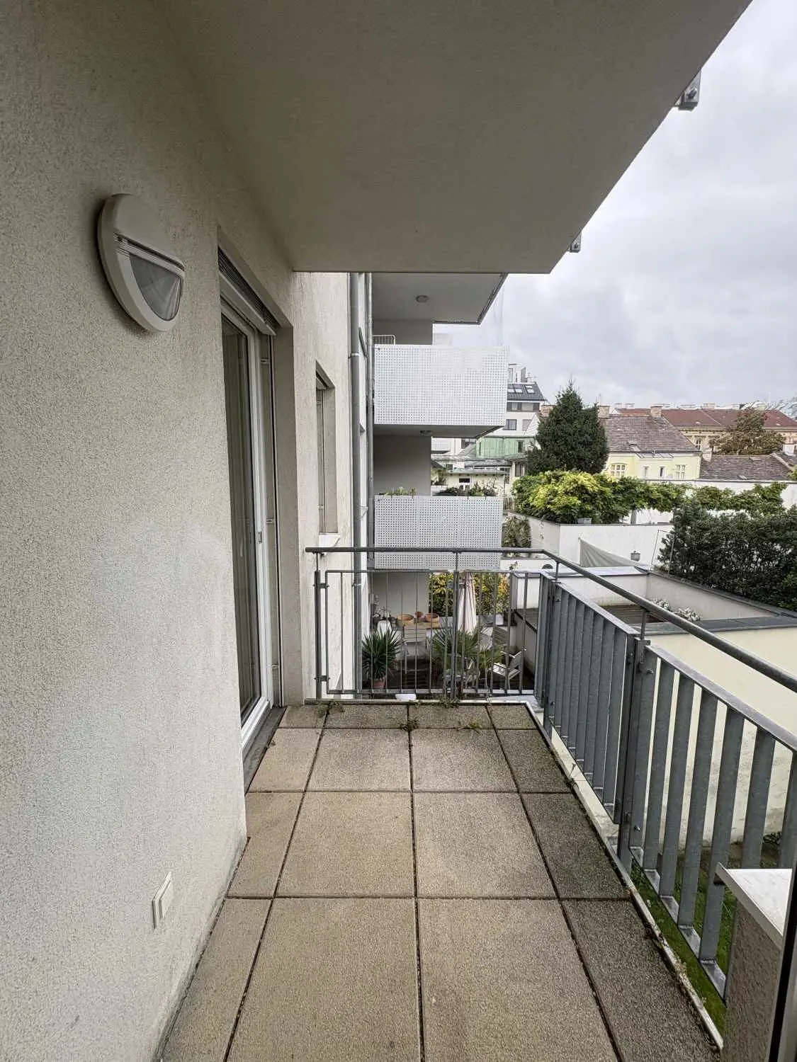 Moderne 3-Zimmer-Wohnung mit Balkon in ruhiger Seitengasse - nächst Krottenbachstraße