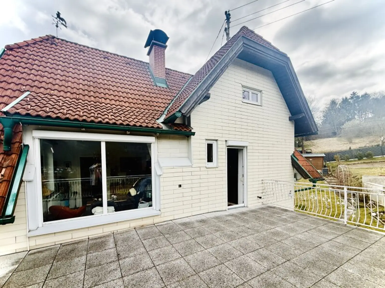 großzügige Terrasse