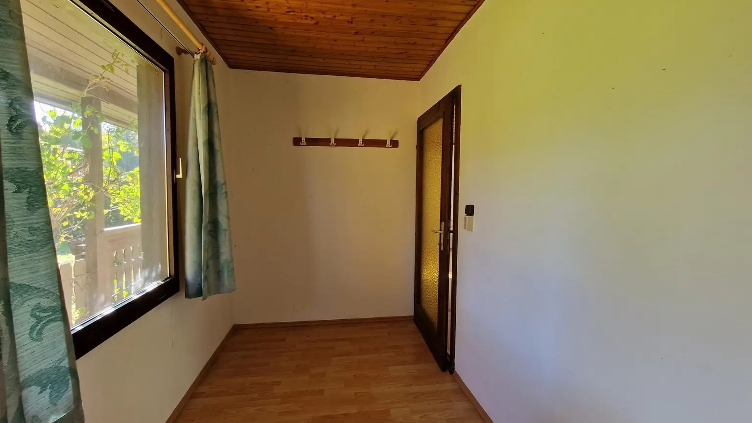 Rohdiamant - Ferienhaus mit großem Grundstück in beliebter Thermen & Golfregion