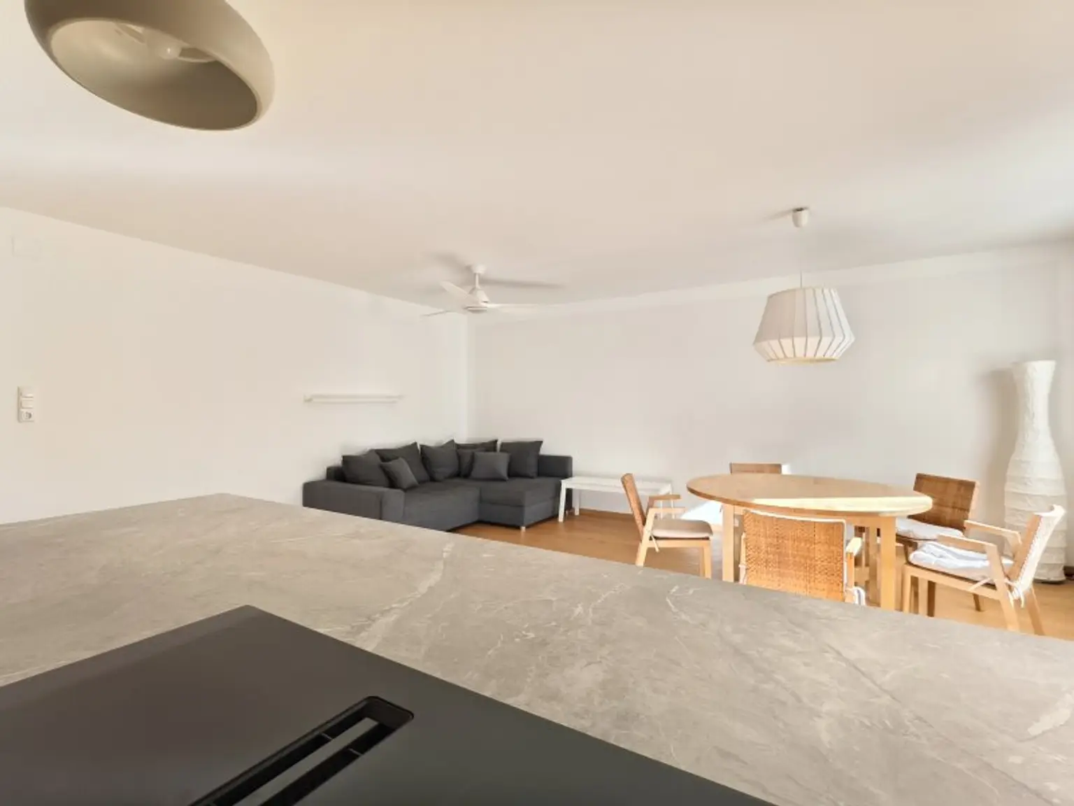 So grün kann Stadt sein! Großzügige 4-Zimmer-Wohnung mit wunderbarem Parkblick in angenehmer Ruhelage