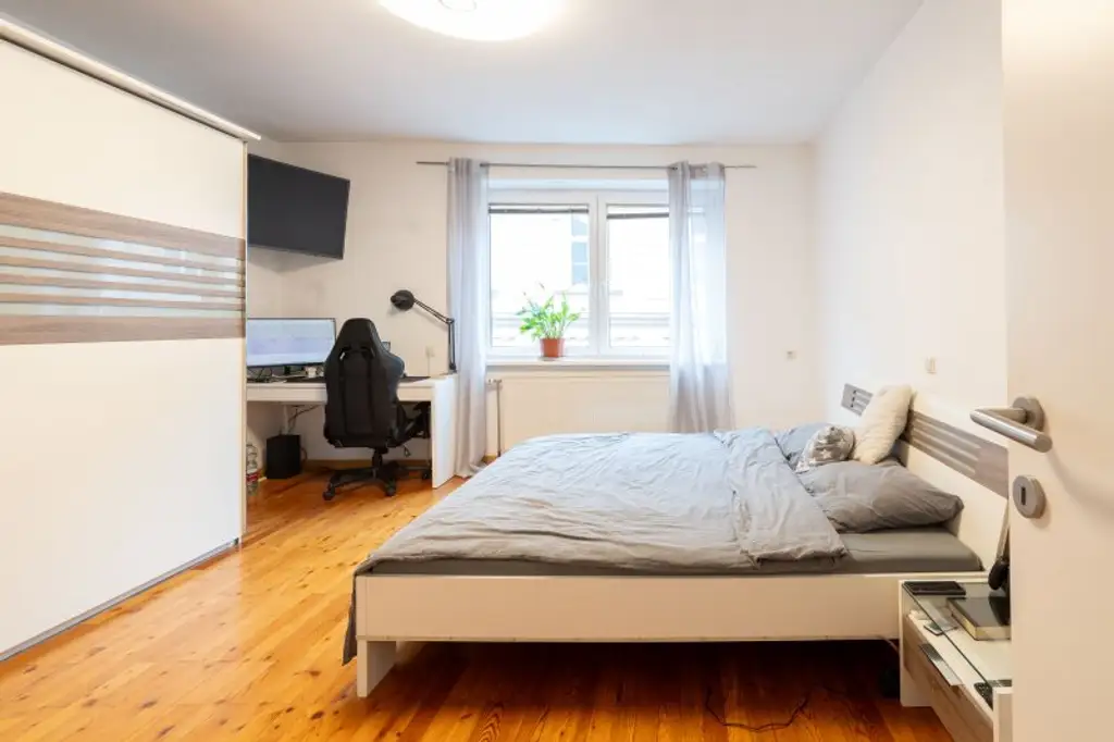 Stilvolle 4-Zimmer Wohnung mit Balkon im Herzen von Linz zu kaufen - Nähe Kapuzinerkirche