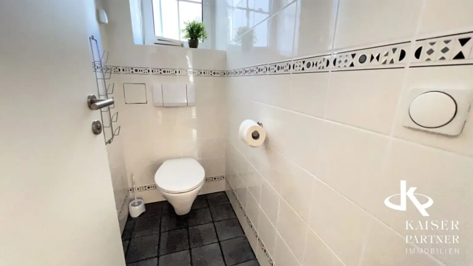 WC - EG