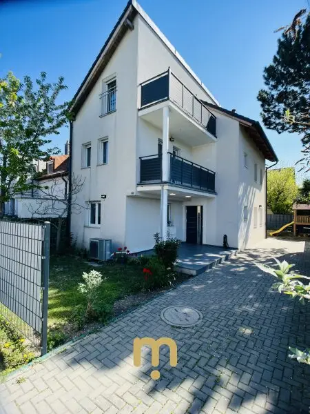 Einfamilienhaus mit 6-Zimmern plus Keller in Esslinger Ruhelage – diskret gelegen auf Eigengrund