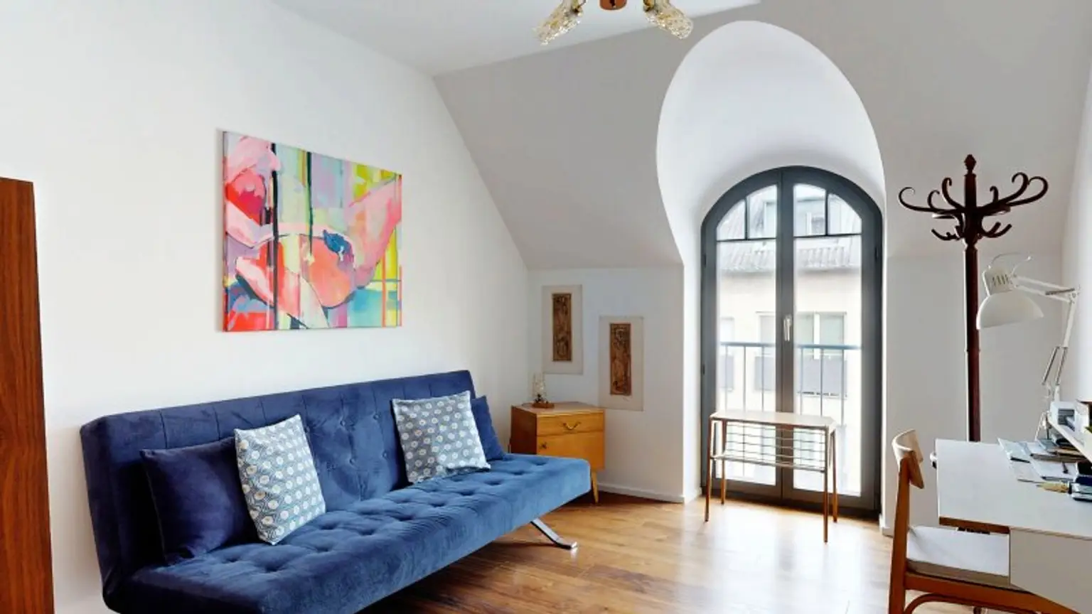 Dachgeschoss-Maisonette mit Loft-Charakter, Wellness-Oase & Weitblick