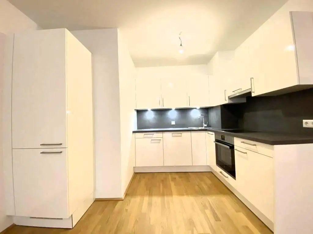 Viele gute Geschichten beginnen mit einem neuen Zuhause!