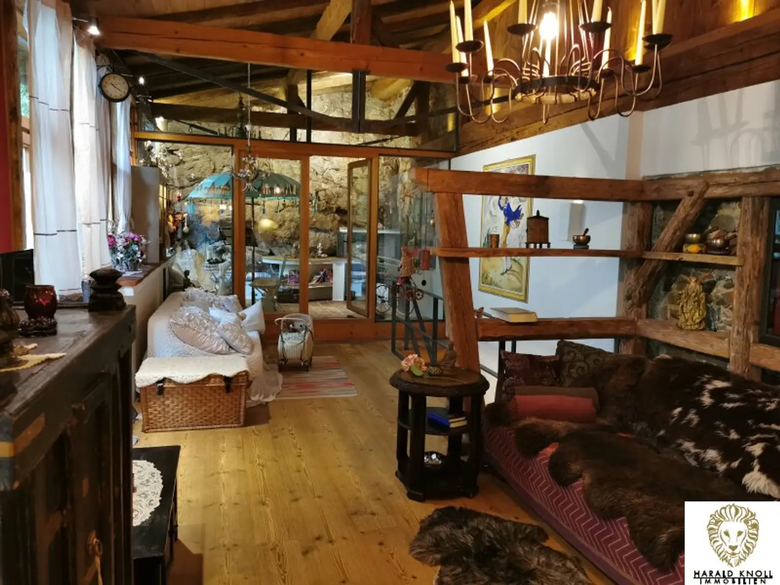 NEU! Reduzierter Preis! Historisches Haus mit zusätzlichen Geschäfts- Büroflächen  aus dem Jahre 1577 am Marktplatz