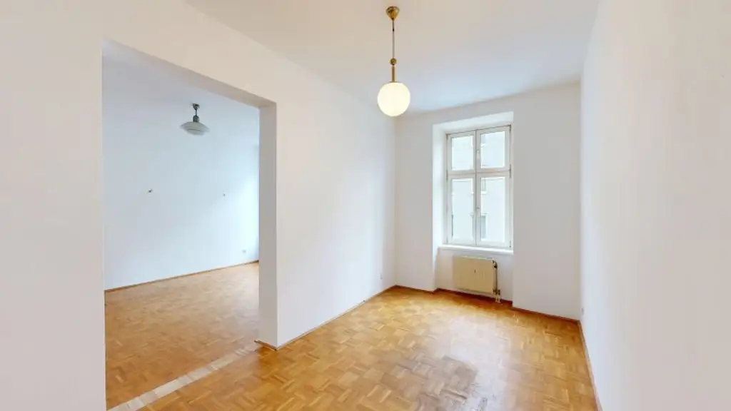 Lage Lage Lage - 99 m² Wohnung mit Potenzial & 4 Zimmern Nähe Kutschkermarkt