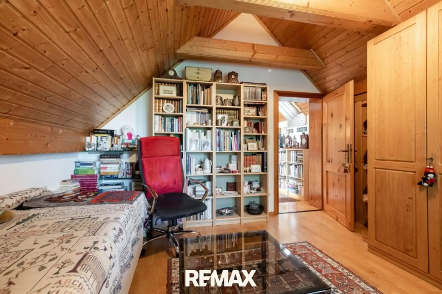 37 Zimmer OG