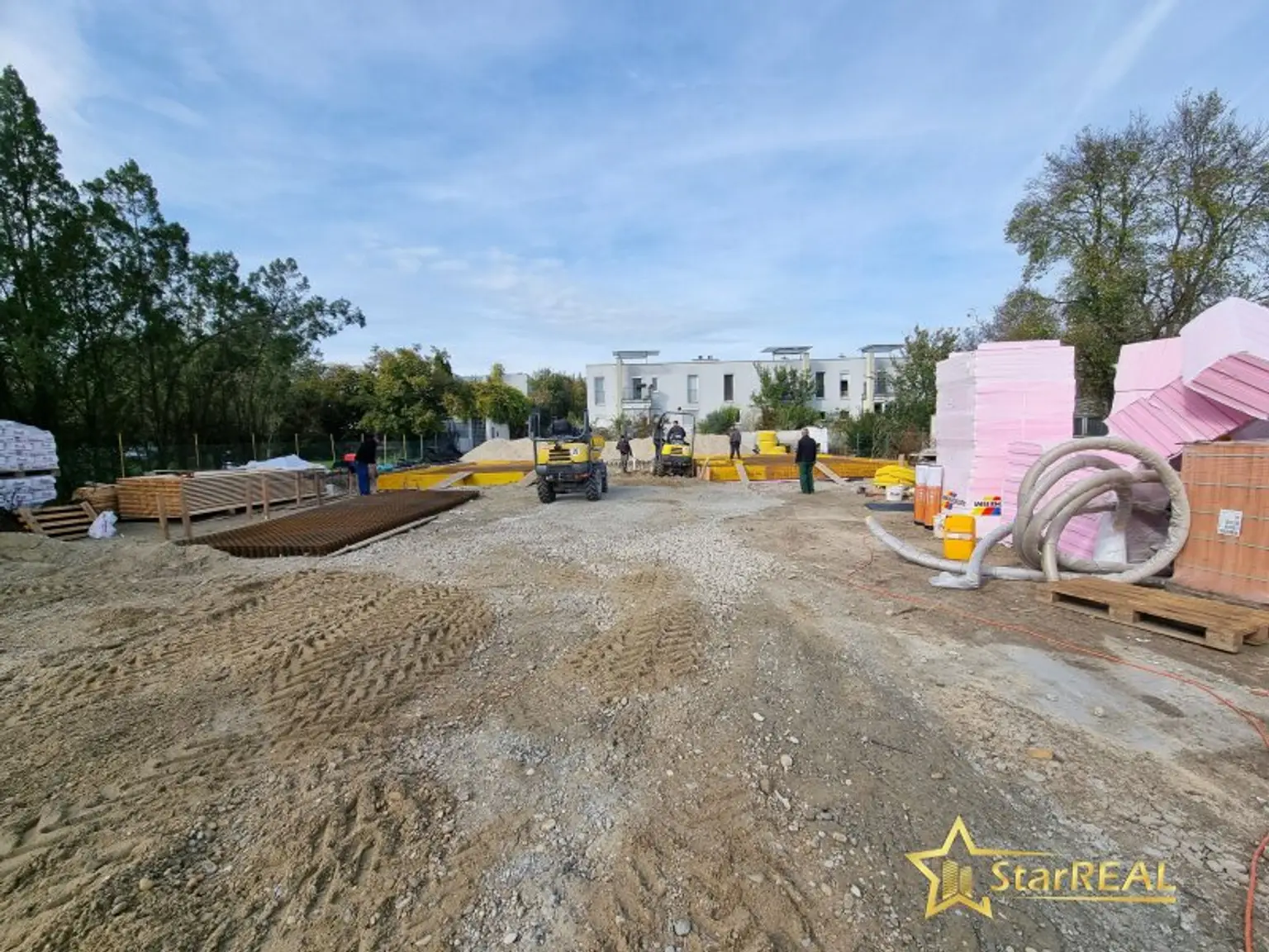 BAUBEGINN! 2 HÄUSER FREI! EXZELLENTES EINZELHAUS! KELLER. TOP-WOHLAGE. PROVISIONSFREI für den Käufer.