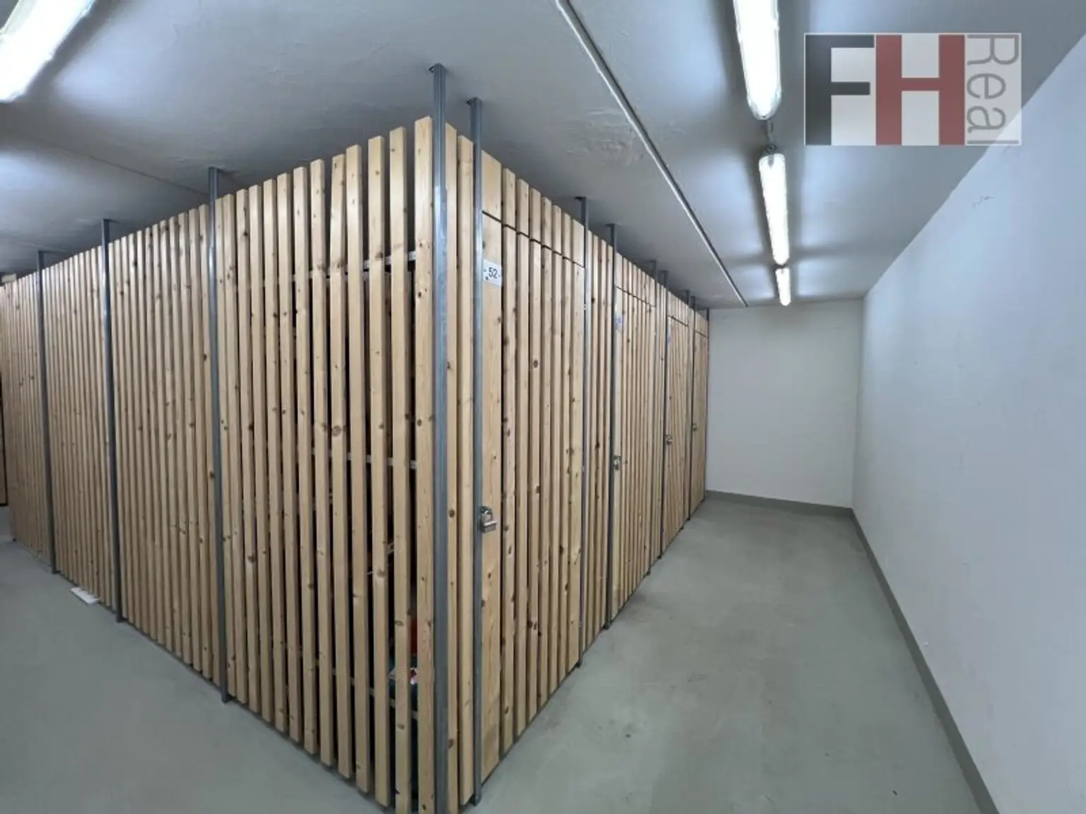 Neuwertige Dachgeschossmaisonette in Mariahilfer TOP-Lage, 2,5 Zimmer, 2 Terrassen Richtung Nord/West in ruhigen Innenhof!